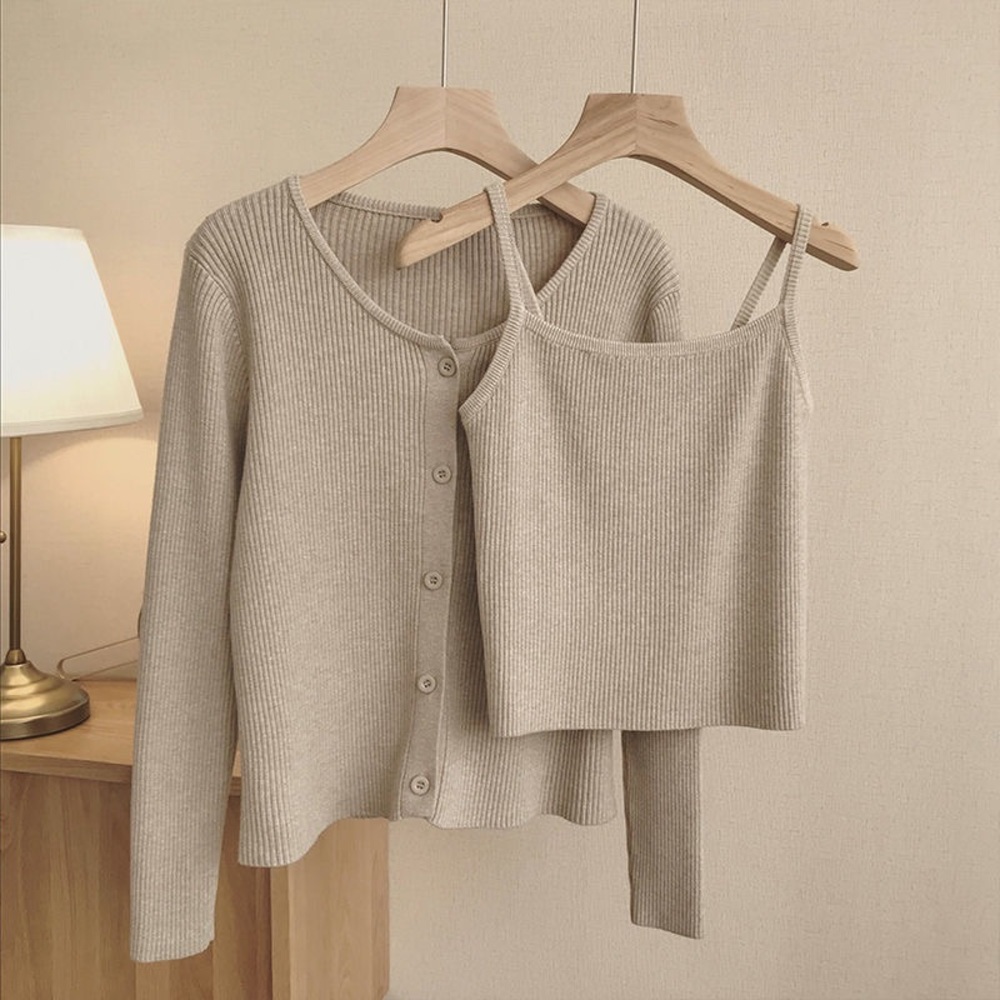 Beige sweater two pieces size xs